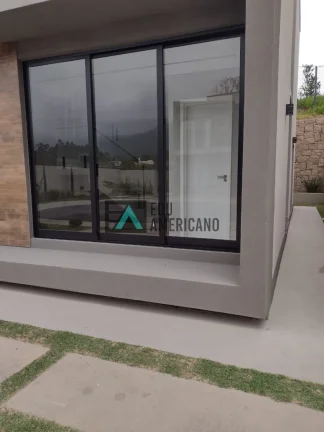 Imagem CONDOMÍNIO FECHADO, Bosque na cidade satélite, 3 SUITES, LINDO PROJETO.