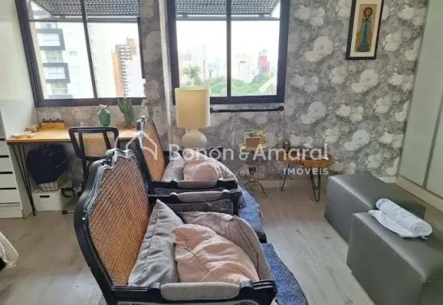 Imagem Com 80m² de área útil, o imóvel conta com dois dormitórios, sendo uma suíte, uma sala espaços...