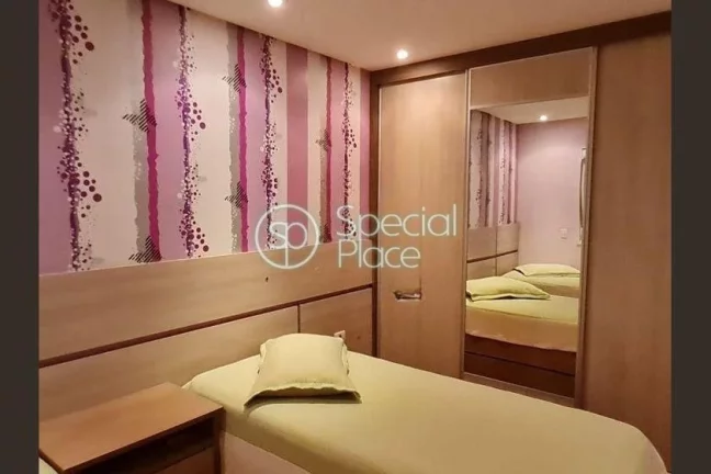 Imagem Apartamento muito bem localizado, próximo à Berrini. Condomínio com lazer completo. Hall privativ...