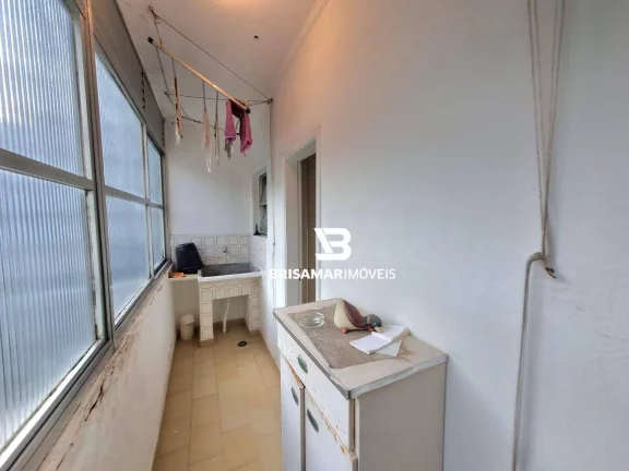Imagem PITANGUEIRAS- UMA QUADRA DO MAR , AMPLO APARTAMENTO , GARAGEM DEMARCADA NO PRÉDIO.