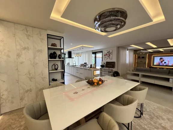 Imagem Casa Alto Padrão para Venda em Florianópolis / SC no bairro Ingleses do Rio Vermelho