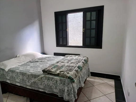 Imagem Casa 03 dormitórios 1 suíte área gourmet com churrasqueira e piscina