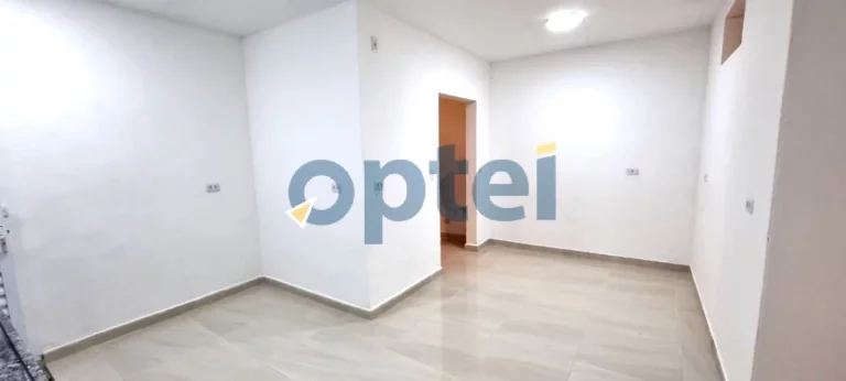 Imagem CASA TERREA COM 148,48 M², 3 DORMITÓRIOS,SALA DOIS AMBIENTE, 2 BANHEIROS,1 EDICULA COM 1 SUITE.