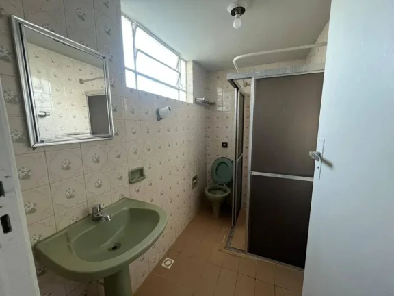 Imagem Casa Espaçosa com Quintal Grande e Porão Amplo no São Sebastião – Barbacena