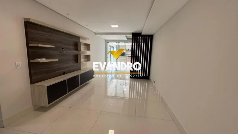 Imagem Casa em Condomínio para Venda em Cuiabá / MT no bairro Jardim Imperial