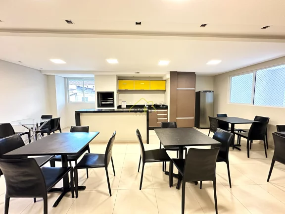 Imagem Apartamento mobiliado 2 vagas de garagem no Bom Retiro com fácil acesso para zona industrial !