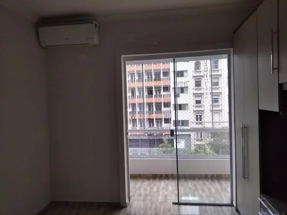Imagem Apto reformado, semi-mobiliado na 9 de julho