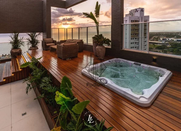 Imagem Cobertura Duplex de porteira fechada em condomínio club com jacuzzi privativa e vista para o mar da praia do Altiplano Cabo Branco - CO0318