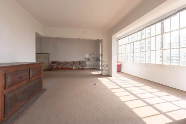 Imagem Apartamento 3 quartos, 1 vaga, 195 m²