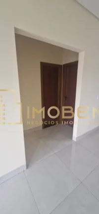 Imagem Casa à venda em Sinop-MT, bairro Parque Amazonas: 2 quartos, 1 sala, 1 banheiro, 70m² de área.