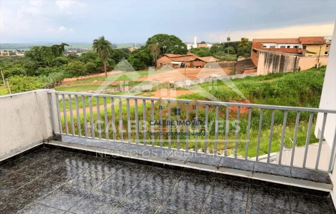 Imagem Sobrado Á Venda Residencial Com Ponto Comercial no Centro de Tatuí-SP