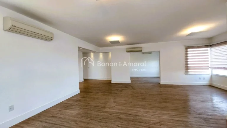 Imagem Excelente apartamento em andar alto, com vista privilegiada da varanda gourmet fechada com vidro e a...