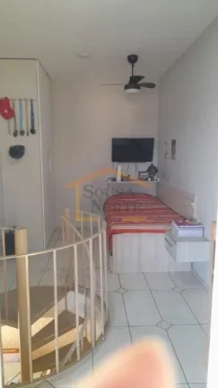Imagem Apartamento com 3 dormitórios, sendo 2 no piso inferior e 1 no piso superior, 3 banheiros, sala par...