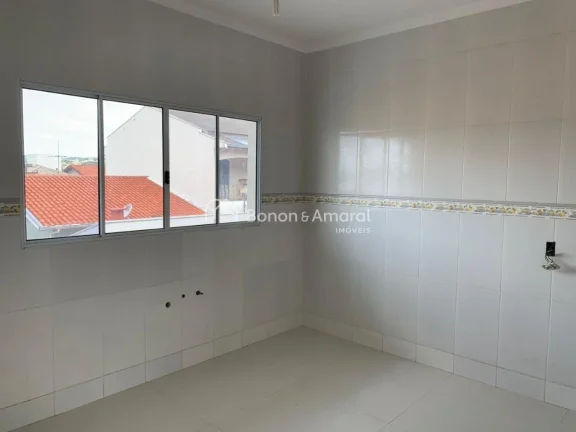 Imagem Esta casa moderna no Condomínio Mirante do Lenheiro combina arquitetura imponente, ambientes bem di...