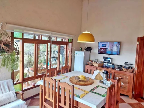 Imagem Casa à venda em Santo Antônio do Pinhal – SP | Piscina aquecida e vista para a Pedra do Baú