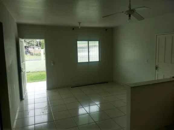 Imagem Casa à Venda em Canasvieiras – Locada com Renda, 3 Quartos