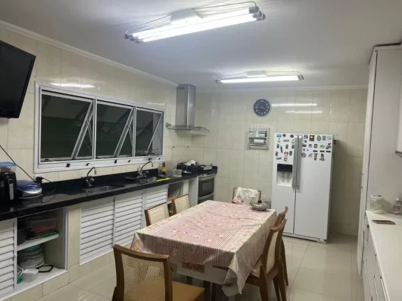 Imagem Sobrado com 4 dormitórios à venda, 362 m² por R$ 1.800.000,00 - Vila Romanópolis - Ferraz de Vasconcelos/SP