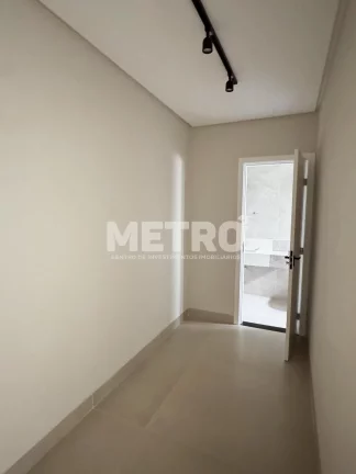 Imagem Casa à venda no Cond. Velho Chico com 3 suítes, uma com closet, piscina