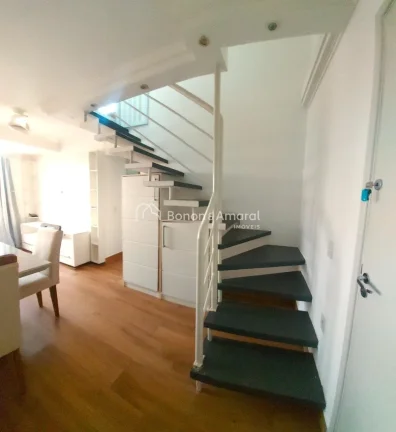 Imagem Linda cobertura mobiliada no Jardim Proença, Campinas, com 107 m² de área útil. O andar superior...
