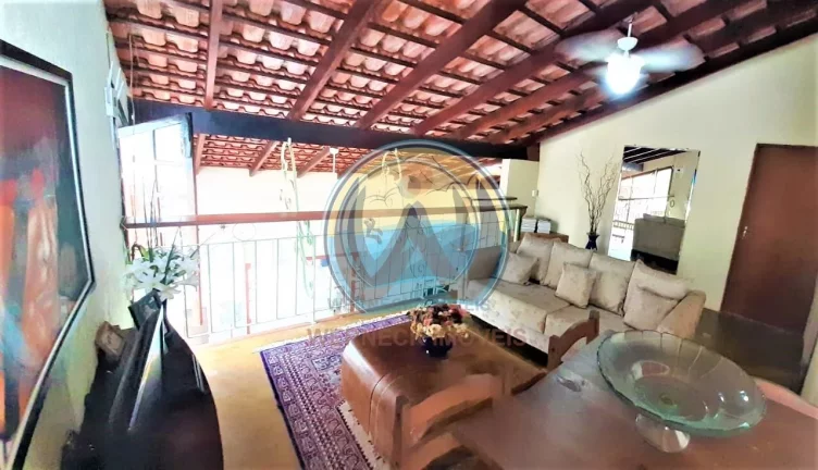 Imagem Casa à venda em Ubatuba-SP, bairro Pereque Mirim, 4 quartos, 2 suítes, 2 salas, 5 banheiros, 6 vagas de garagem, 250,00 m².