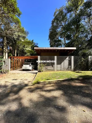 Imagem Casa à venda na Praia do Estaleiro em Balneário Camboriú.