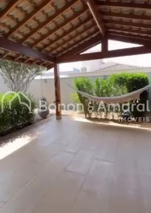 Imagem Esta casa é ideal para quem busca conforto e sofisticação em um espaço bem distribuído. Com 230...