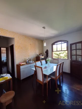 Imagem Apartamento Amplo na Praia da Costa: 3 Quartos, 3 Banheiros e Sol da Manhã