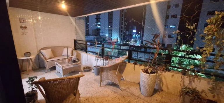Imagem Apartamento de Luxo todo Reformado com 4 suítes em Tambaú a 300m do Mar