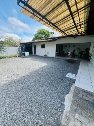 Imagem Casa com 2 dormitórios sendo 1 suíte e 10 vagas sendo 3 cobertas - Costa e Silva | Joinville/SC
