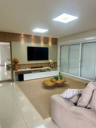 Imagem Casa com 3 dormitórios à venda, 275 m² por R$ 3.500.000,00 - Vila de Furnas - Itumbiara/GO