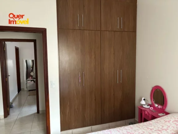 Imagem Imperdível: Casa à venda em Ribeirão Preto-SP, Residencial e Comercial Palmares, 3 quartos, 1 suíte, 2 salas, 3 banheiros, 5 vagas, 200m².