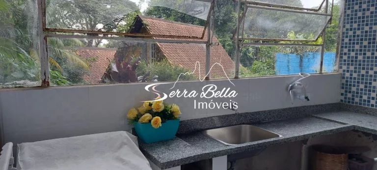 Imagem Casa com 3 dormitórios à venda, 250 m² por R$ 1.020.000 - Parque do Ingá - Teresópolis/RJ