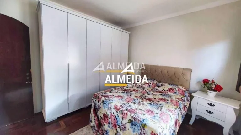 Imagem Casa com 4 dormitórios à venda, 213 m² por R$ 650.000,00 - Cidade Nova - Rio Claro/SP