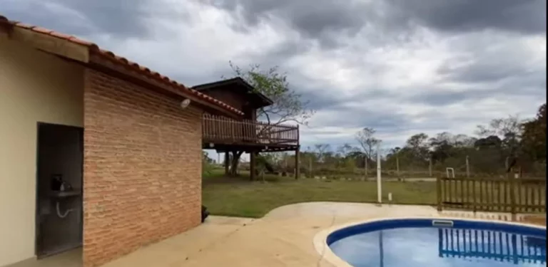 Imagem CHÁCARA COM PISCINA LOCALIZADA NA CANANEIA - PILAR DO SUL - SP