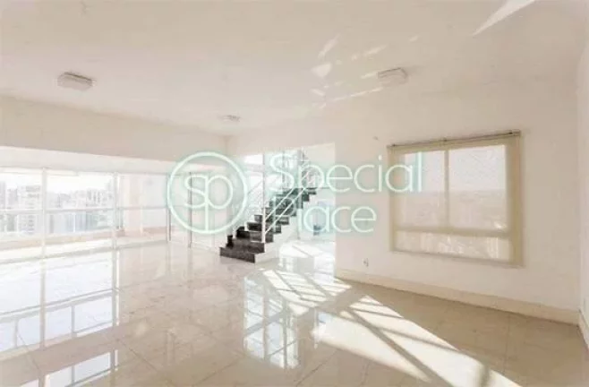Imagem Cobertura duplex impecável. São 403m2 de área privativa, 4 dormitórios ( 4 suítes) e 5 vagas na...