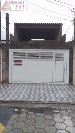 Imagem Casa à venda em Praia Grande-SP, bairro Ocian: 2 quartos, 1 sala, 1 banheiro, 2 vagas, 150m². Imperdível oportunidade!