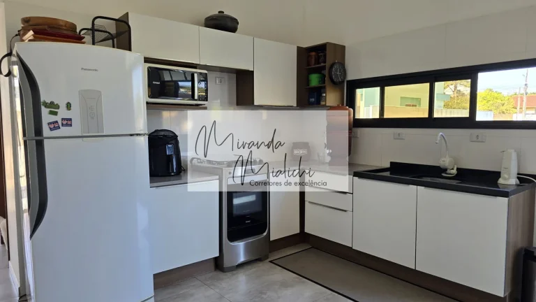 Imagem Casa no condomínio Condomínio Ilha do Francês para venda e locação com 4 quartos, sendo 2 suítes, 186m²