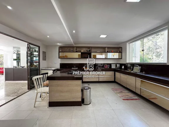 Imagem Casa à venda, 425 m² por R$ 3.800.000,00 - Carlos Guinle - Teresópolis/RJ