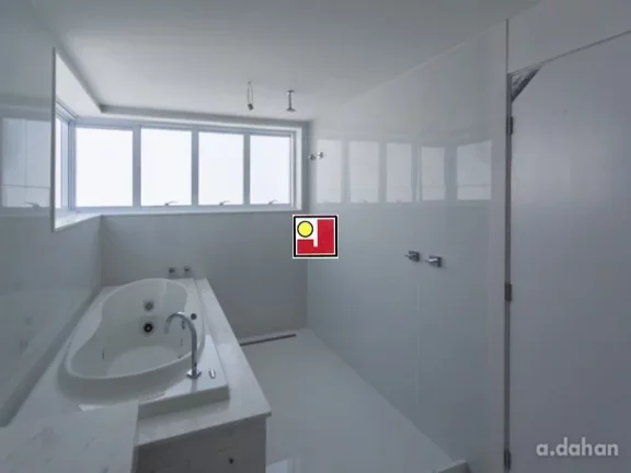 Imagem Vendo 4 sts RISERVA GOLF, Ed., Golf, 381m², frontal, alto, vista espetacular, closets, travertino, 5 banheiros, 4 vagas, golfe, tênis, squash, piscina