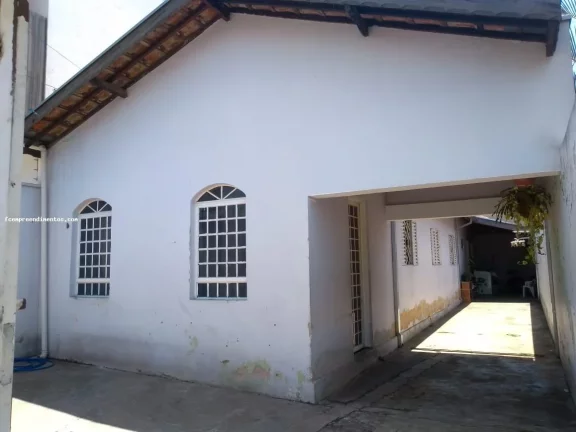 Imagem Casa para Venda em Limeira, JARDIM LAGO AZUL, 3 dormitórios, 1 banheiro, 5 vagas