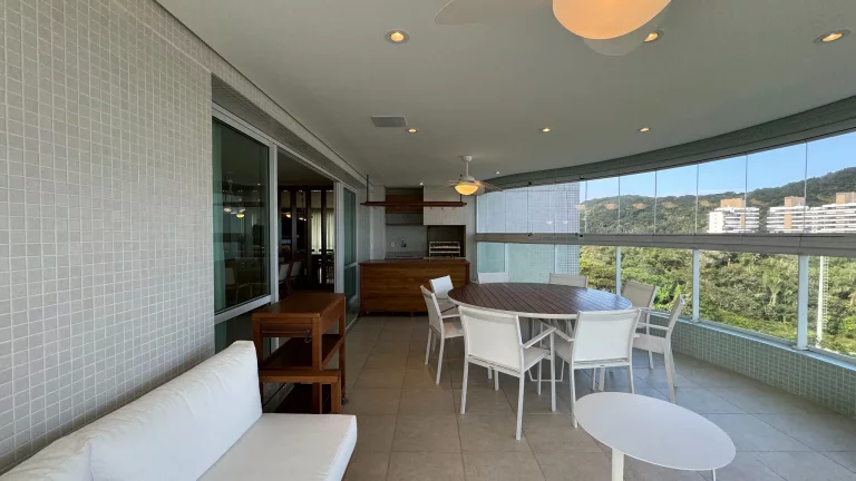 Imagem Apartamento de luxo à venda em Riviera de São Lourenço: 4 quartos, 4 suítes, 3 salas, 4 vagas de garagem e 298m² de área privativa.