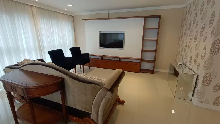 Imagem Apartamento à venda, com 3 quartos, 130m²
