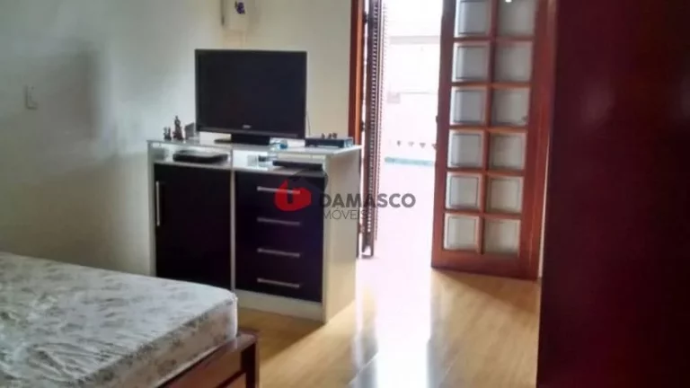 Imagem Sobrado à venda 3 Quartos, 1 Suite, 10 Vagas, 270M², Vila Palmares, Santo André - SP