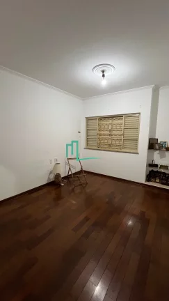 Imagem EXCELENTE CASA À VENDA NO JARDIM NOEMIA