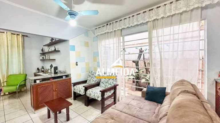 Imagem Casa com 3 dormitórios à venda, 180 m² por R$ 450.000,00 - Centro - Santa Gertrudes/SP