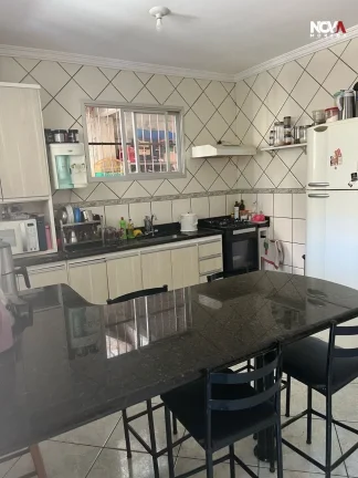 Imagem Explore essa encantadora casa à venda no bairro IBES, em Vila Velha. Com área total de 298 m², el...