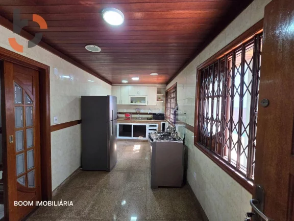 Imagem Casa com 4 dormitórios à venda, 243 m² por R$ 880.000,00 - Caonze - Nova Iguaçu/RJ