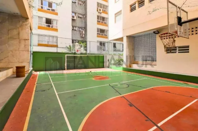 Imagem Alugue já! Apartamento de 4 quartos no Itaim Bibi, São Paulo-SP com 138m², 1 suíte, 3 salas e 2 vagas de garagem.