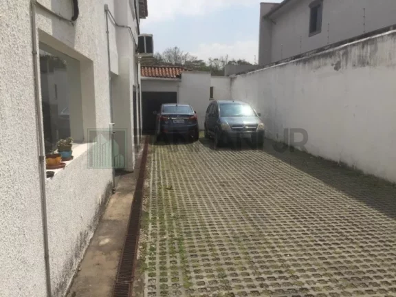 Imagem Oportunidade única: Casa comercial com 6 salas e 8 banheiros no Jardim Paulista, São Paulo-SP, 390m² e 20 vagas de garagem!
