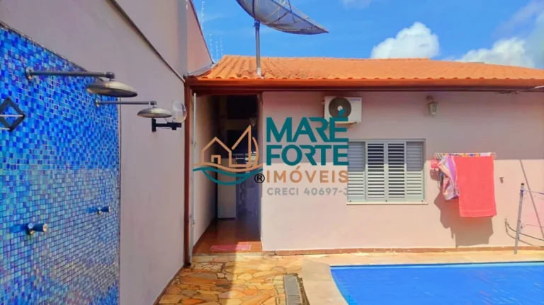 Imagem OPORTUNIDADE CASA COM PISCINA E EDICULA.